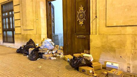 pelea en alcoy|Alcoy recibe el primer ataque por la amnistía a un .